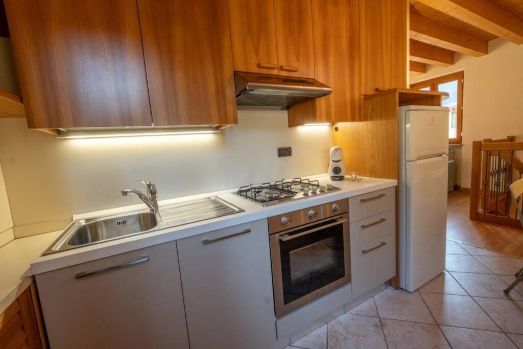 Happy Guest Apartments - Feel The Lake Riva di Solto Exterior photo